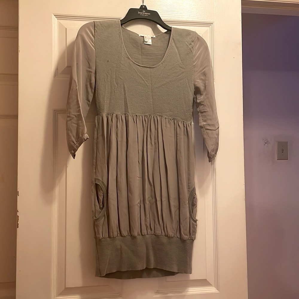 Bloomingdale’s TONY COHEN grey silky dress Small